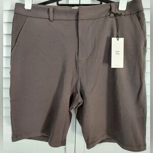 Swet Tailor Shorts, Sz 33, Gray, Pockets, Stretch, Zip Fly, Extra Buttons, New!!